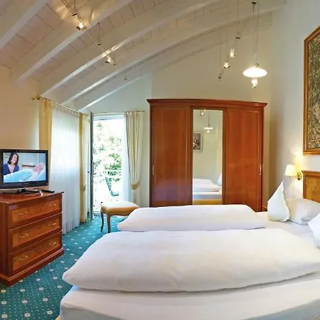 Sacher-stoiber Bad Fussing